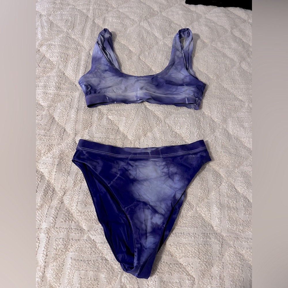 Cheeky high waisted tie dye bikini